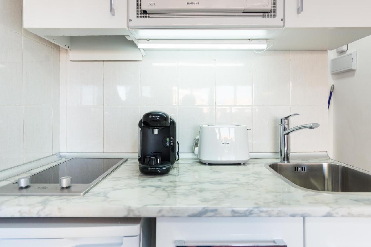 Mp7 Renovated Apartment Right On The Beach 700 Meters Away From Old Town Málaga Exterior foto
